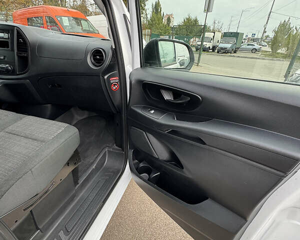 Мерседес Вито, объемом двигателя 2.14 л и пробегом 193 тыс. км за 24900 $, фото 21 на Automoto.ua