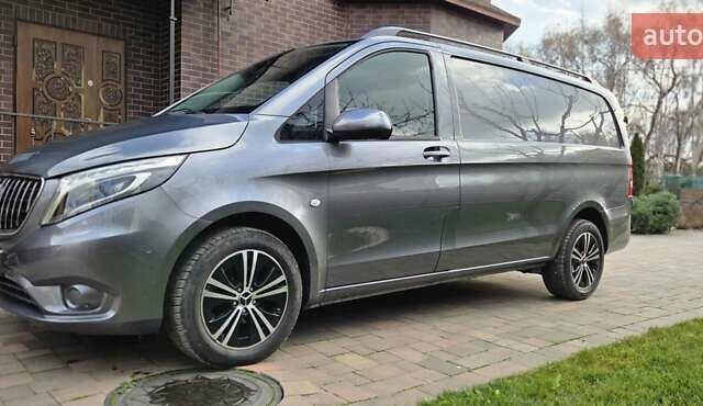 Мерседес Вито, объемом двигателя 1.95 л и пробегом 203 тыс. км за 25999 $, фото 7 на Automoto.ua