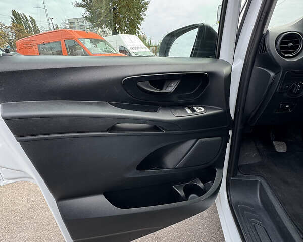 Мерседес Вито, объемом двигателя 2.14 л и пробегом 193 тыс. км за 24900 $, фото 14 на Automoto.ua