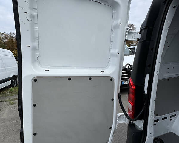 Мерседес Вито, объемом двигателя 2.14 л и пробегом 193 тыс. км за 24900 $, фото 27 на Automoto.ua