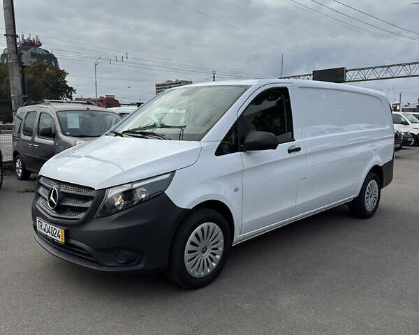 Мерседес Вито, объемом двигателя 2.14 л и пробегом 193 тыс. км за 24900 $, фото 4 на Automoto.ua