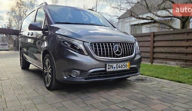 Мерседес Вито, объемом двигателя 1.95 л и пробегом 203 тыс. км за 25999 $, фото 5 на Automoto.ua
