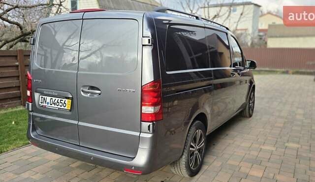 Мерседес Вито, объемом двигателя 1.95 л и пробегом 203 тыс. км за 25999 $, фото 12 на Automoto.ua
