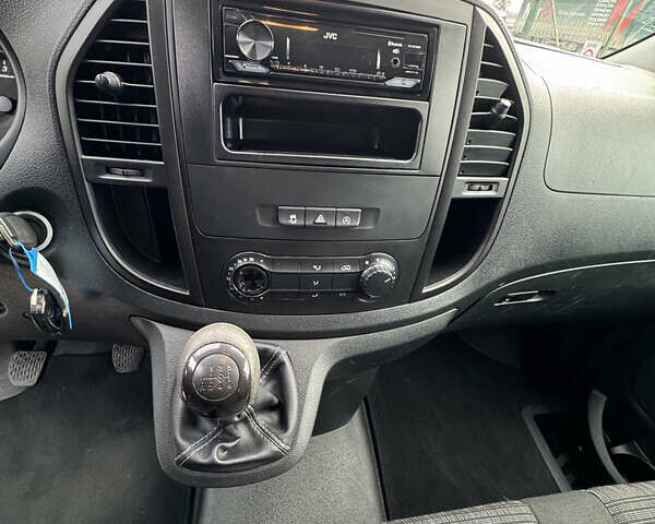 Мерседес Вито, объемом двигателя 2.14 л и пробегом 193 тыс. км за 24900 $, фото 18 на Automoto.ua