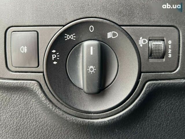 Мерседес Вито, объемом двигателя 1.8 л и пробегом 195 тыс. км за 20900 $, фото 26 на Automoto.ua