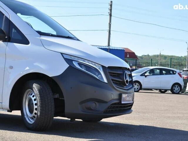 Мерседес Вито, объемом двигателя 2 л и пробегом 200 тыс. км за 27500 $, фото 14 на Automoto.ua