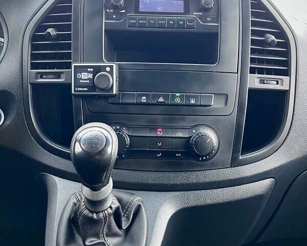 Мерседес Вито, объемом двигателя 2 л и пробегом 210 тыс. км за 27300 $, фото 27 на Automoto.ua