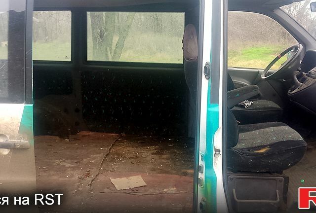 Мерседес Вито, объемом двигателя 2.3 л и пробегом 750 тыс. км за 2300 $, фото 2 на Automoto.ua