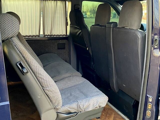 Мерседес Вито, объемом двигателя 23 л и пробегом 290 тыс. км за 3499 $, фото 7 на Automoto.ua