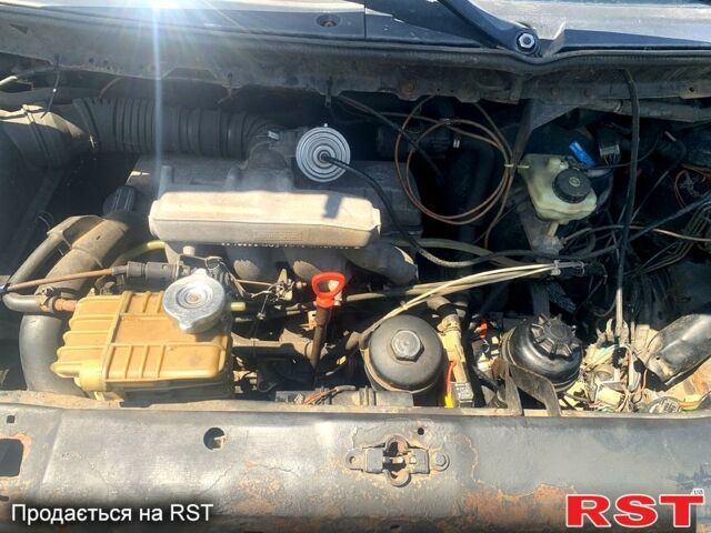 Мерседес Віто, об'ємом двигуна 2.3 л та пробігом 0 тис. км за 3500 $, фото 7 на Automoto.ua
