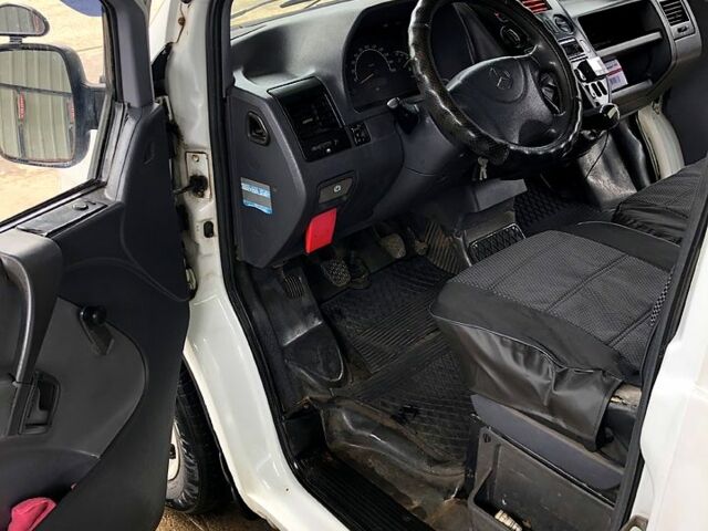 Мерседес Віто, об'ємом двигуна 2.2 л та пробігом 300 тис. км за 4000 $, фото 5 на Automoto.ua