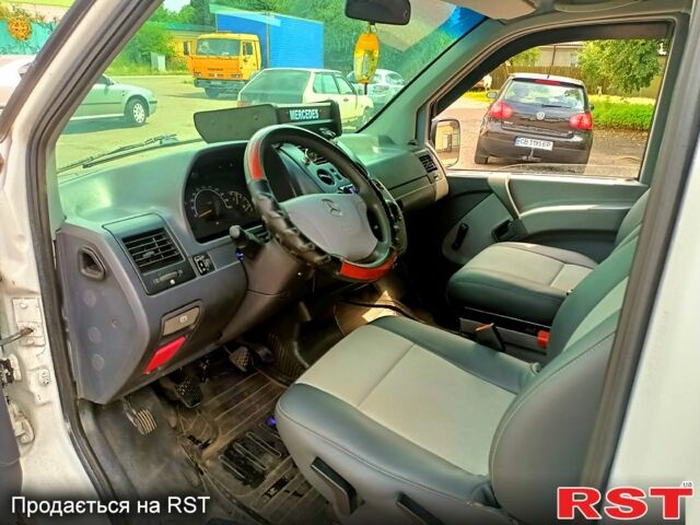 Мерседес Вито, объемом двигателя 2.2 л и пробегом 385 тыс. км за 4950 $, фото 12 на Automoto.ua
