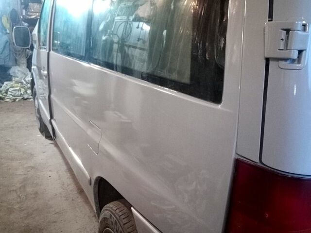 Мерседес Вито, объемом двигателя 2.2 л и пробегом 111 тыс. км за 5500 $, фото 1 на Automoto.ua