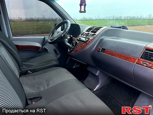 Мерседес Вито, объемом двигателя 2.2 л и пробегом 220 тыс. км за 4600 $, фото 6 на Automoto.ua