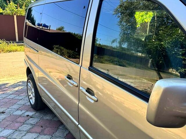 Мерседес Вито 2002 в Одессе на Automoto.ua Мерседес Вито, объемом двигателя 2.1 л и пробегом 297 тыс. км за 4500 $, фото 7 на Automoto.ua