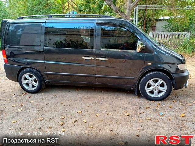 Мерседес Вито, объемом двигателя 2.2 л и пробегом 300 тыс. км за 5888 $, фото 1 на Automoto.ua