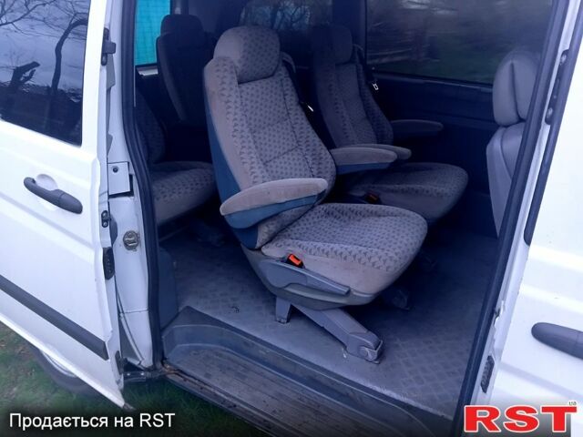 Мерседес Вито, объемом двигателя 2.2 л и пробегом 245 тыс. км за 7400 $, фото 9 на Automoto.ua