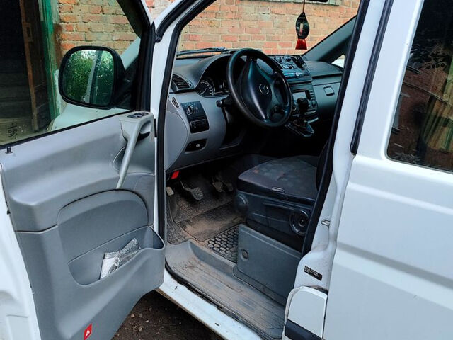 Мерседес Вито, объемом двигателя 2.1 л и пробегом 211 тыс. км за 7600 $, фото 1 на Automoto.ua