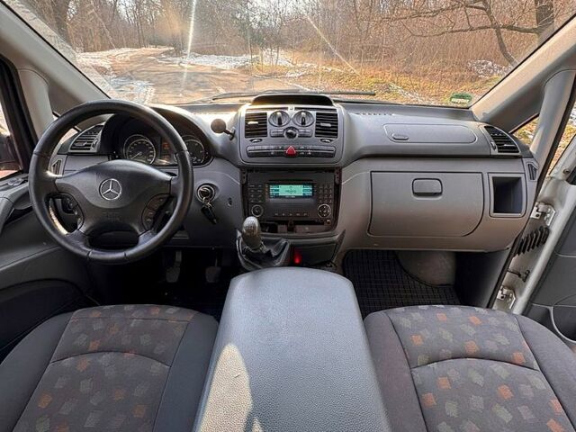 Мерседес Вито, объемом двигателя 22 л и пробегом 336 тыс. км за 8900 $, фото 2 на Automoto.ua