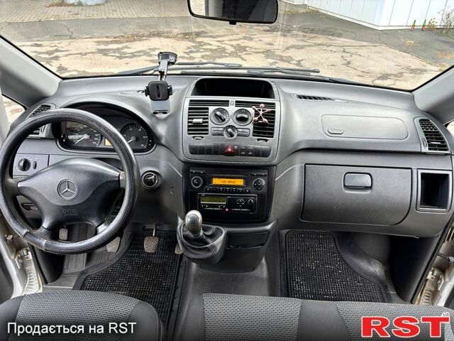 Мерседес Вито, объемом двигателя 2.2 л и пробегом 290 тыс. км за 12500 $, фото 11 на Automoto.ua