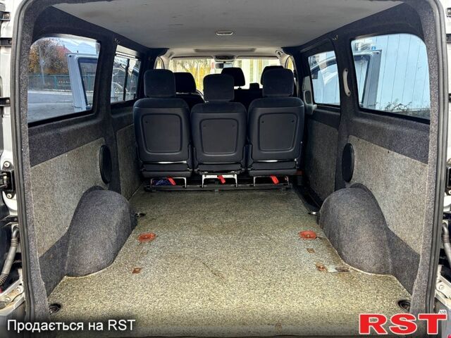 Мерседес Вито, объемом двигателя 2.2 л и пробегом 290 тыс. км за 12500 $, фото 13 на Automoto.ua