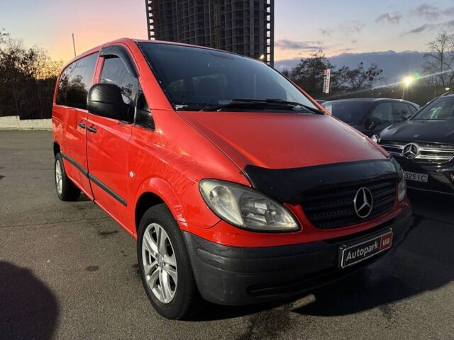 Красный Мерседес Вито пасс., объемом двигателя 2.2 л и пробегом 363 тыс. км за 7690 $, фото 2 на Automoto.ua