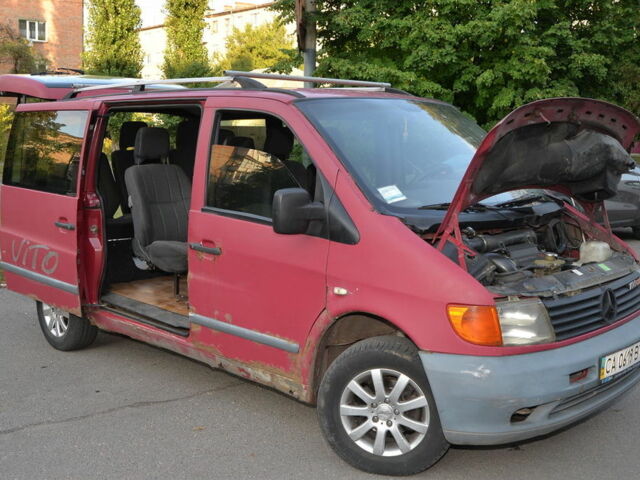 Червоний Мерседес Віто пас., об'ємом двигуна 2.2 л та пробігом 376 тис. км за 3400 $, фото 25 на Automoto.ua