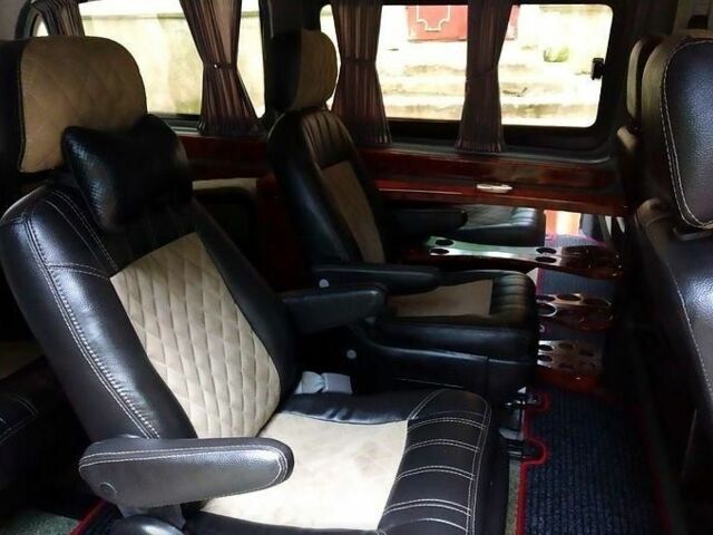 Красный Мерседес Вито пасс., объемом двигателя 2.2 л и пробегом 240 тыс. км за 3204 $, фото 8 на Automoto.ua