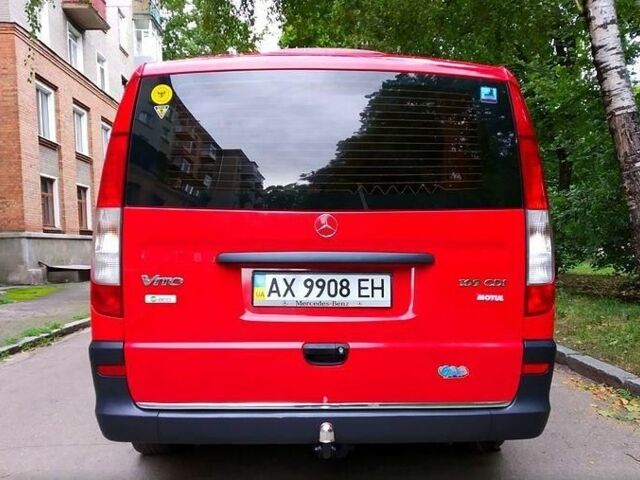 Красный Мерседес Вито пасс., объемом двигателя 2.2 л и пробегом 240 тыс. км за 3204 $, фото 3 на Automoto.ua