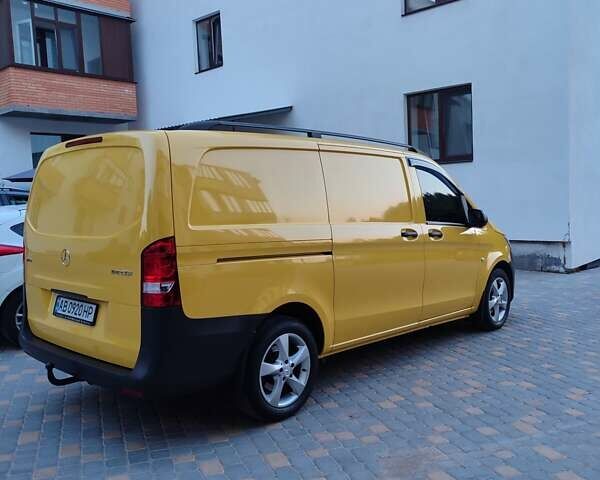 Желтый Мерседес Вито, объемом двигателя 2.14 л и пробегом 396 тыс. км за 15700 $, фото 10 на Automoto.ua