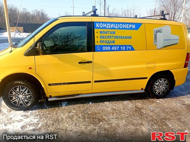 Жовтий Мерседес Віто, об'ємом двигуна 2 л та пробігом 330 тис. км за 4500 $, фото 2 на Automoto.ua