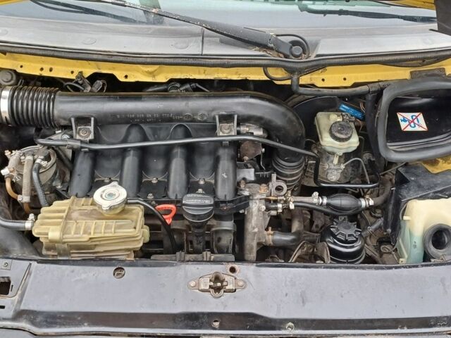 Мерседес Віто 1999 у Великой Александровке на Automoto.ua Жовтий Мерседес Віто, об'ємом двигуна 2.2 л та пробігом 5 тис. км за 2180 $, фото 2 на Automoto.ua