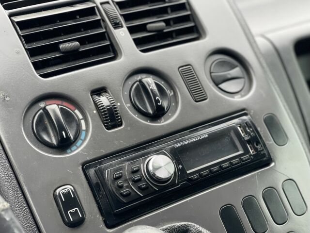 Жовтий Мерседес Віто, об'ємом двигуна 2.1 л та пробігом 315 тис. км за 4700 $, фото 19 на Automoto.ua