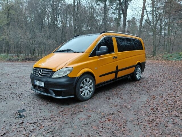 Желтый Мерседес Вито, объемом двигателя 2.1 л и пробегом 560 тыс. км за 5500 $, фото 3 на Automoto.ua