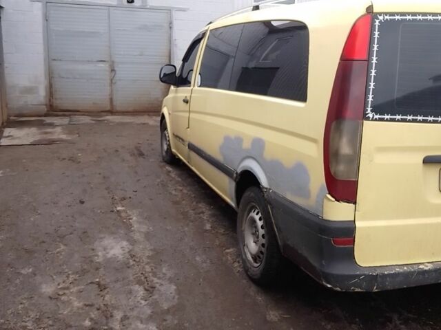 Жовтий Мерседес Віто, об'ємом двигуна 0 л та пробігом 500 тис. км за 4267 $, фото 4 на Automoto.ua