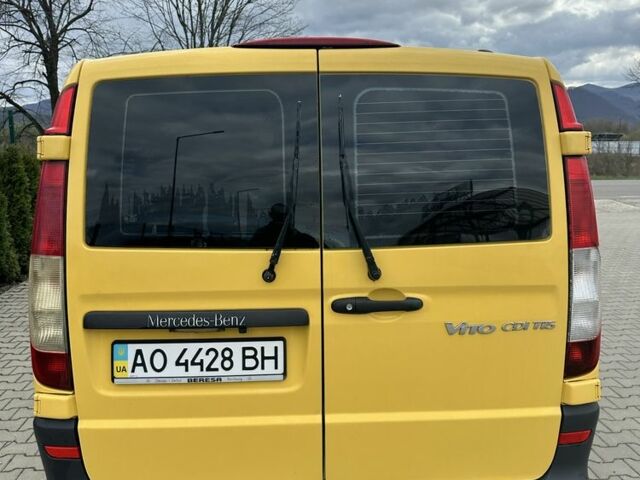Жовтий Мерседес Віто, об'ємом двигуна 2.1 л та пробігом 402 тис. км за 8800 $, фото 19 на Automoto.ua