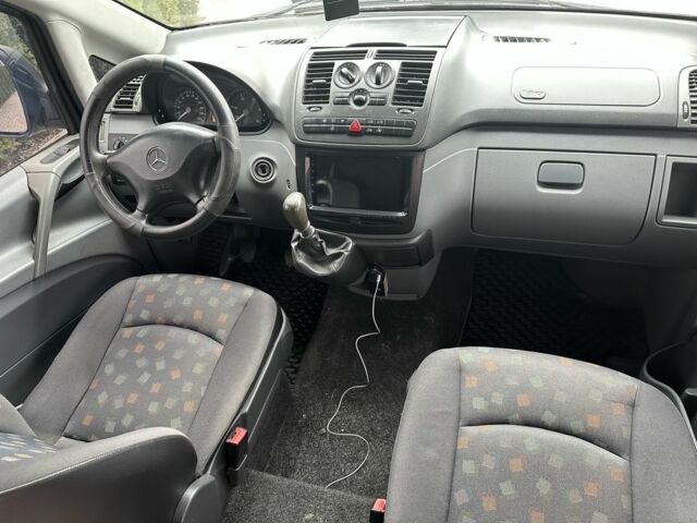 Жовтий Мерседес Віто, об'ємом двигуна 2.1 л та пробігом 402 тис. км за 8800 $, фото 17 на Automoto.ua