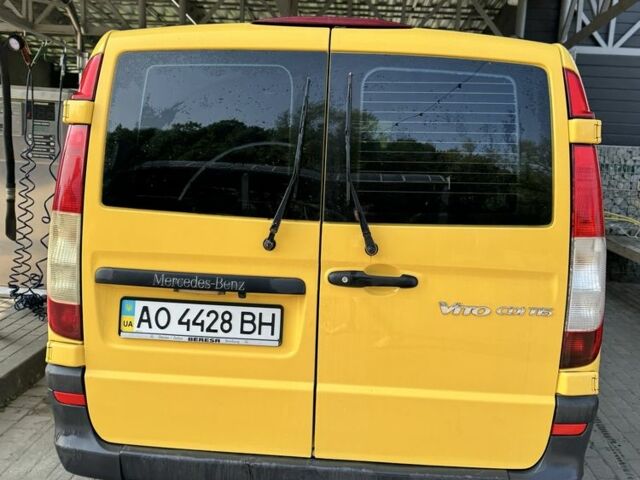 Жовтий Мерседес Віто, об'ємом двигуна 2.1 л та пробігом 402 тис. км за 8800 $, фото 3 на Automoto.ua