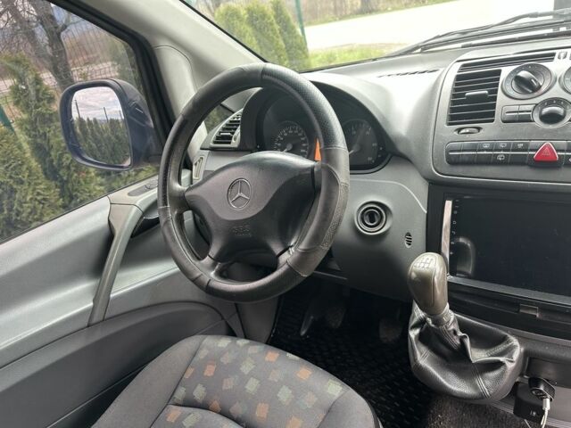 Жовтий Мерседес Віто, об'ємом двигуна 2.1 л та пробігом 402 тис. км за 8800 $, фото 15 на Automoto.ua