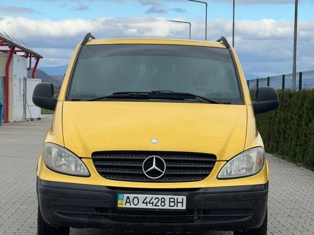 Жовтий Мерседес Віто, об'ємом двигуна 2.1 л та пробігом 402 тис. км за 8800 $, фото 13 на Automoto.ua