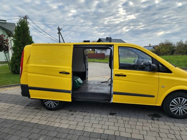 Жовтий Мерседес Віто, об'ємом двигуна 2.2 л та пробігом 148 тис. км за 5786 $, фото 10 на Automoto.ua