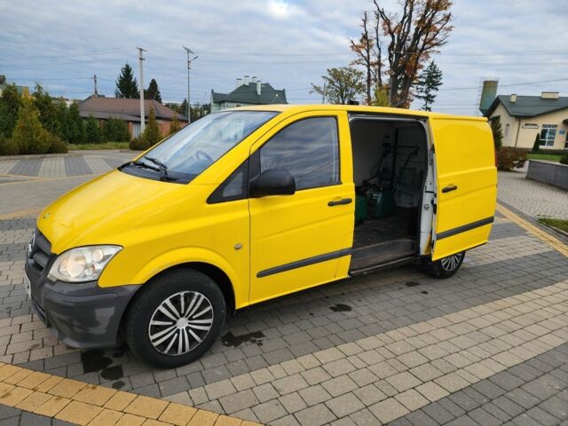 Жовтий Мерседес Віто, об'ємом двигуна 2.2 л та пробігом 148 тис. км за 5786 $, фото 11 на Automoto.ua