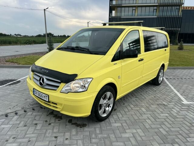 Желтый Мерседес Вито, объемом двигателя 2.1 л и пробегом 250 тыс. км за 9500 $, фото 1 на Automoto.ua