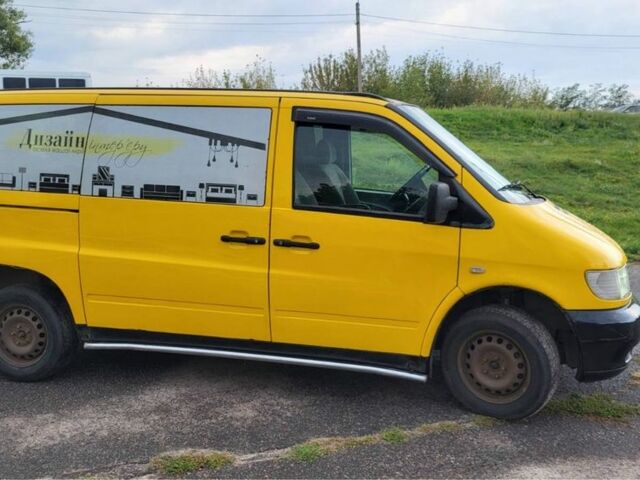 Желтый Мерседес Вито, объемом двигателя 2.3 л и пробегом 453 тыс. км за 3500 $, фото 2 на Automoto.ua