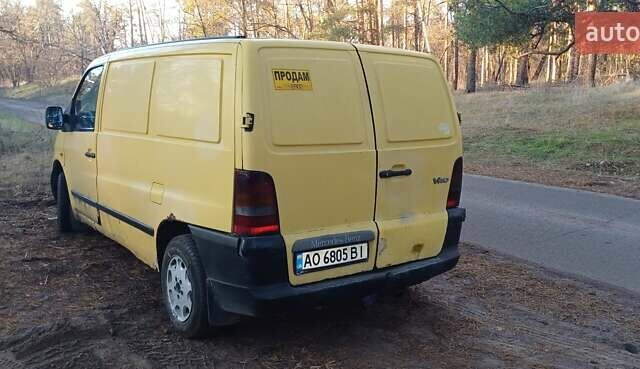 Желтый Мерседес Вито, объемом двигателя 2.15 л и пробегом 500 тыс. км за 1895 $, фото 7 на Automoto.ua