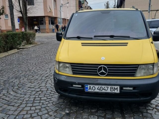 Желтый Мерседес Вито, объемом двигателя 2.1 л и пробегом 400 тыс. км за 4000 $, фото 4 на Automoto.ua