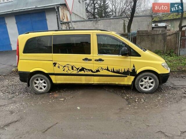 Желтый Мерседес Вито, объемом двигателя 2.15 л и пробегом 346 тыс. км за 5900 $, фото 2 на Automoto.ua