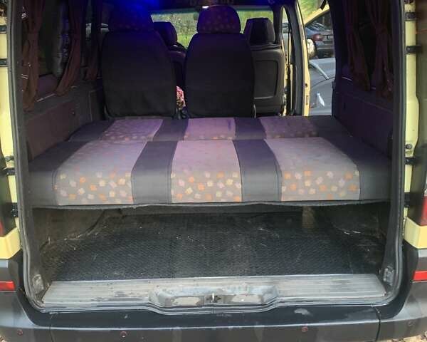 Желтый Мерседес Вито, объемом двигателя 2.2 л и пробегом 450 тыс. км за 8000 $, фото 10 на Automoto.ua