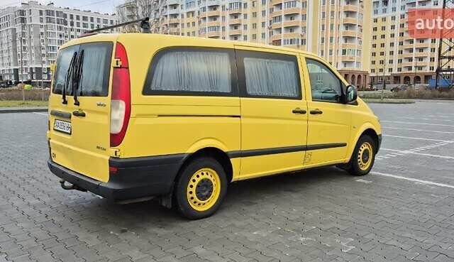 Желтый Мерседес Вито, объемом двигателя 2.2 л и пробегом 265 тыс. км за 7000 $, фото 5 на Automoto.ua