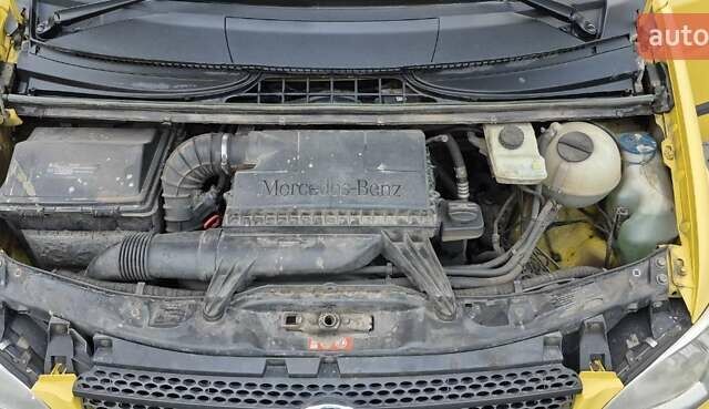 Желтый Мерседес Вито, объемом двигателя 2.2 л и пробегом 265 тыс. км за 7000 $, фото 13 на Automoto.ua